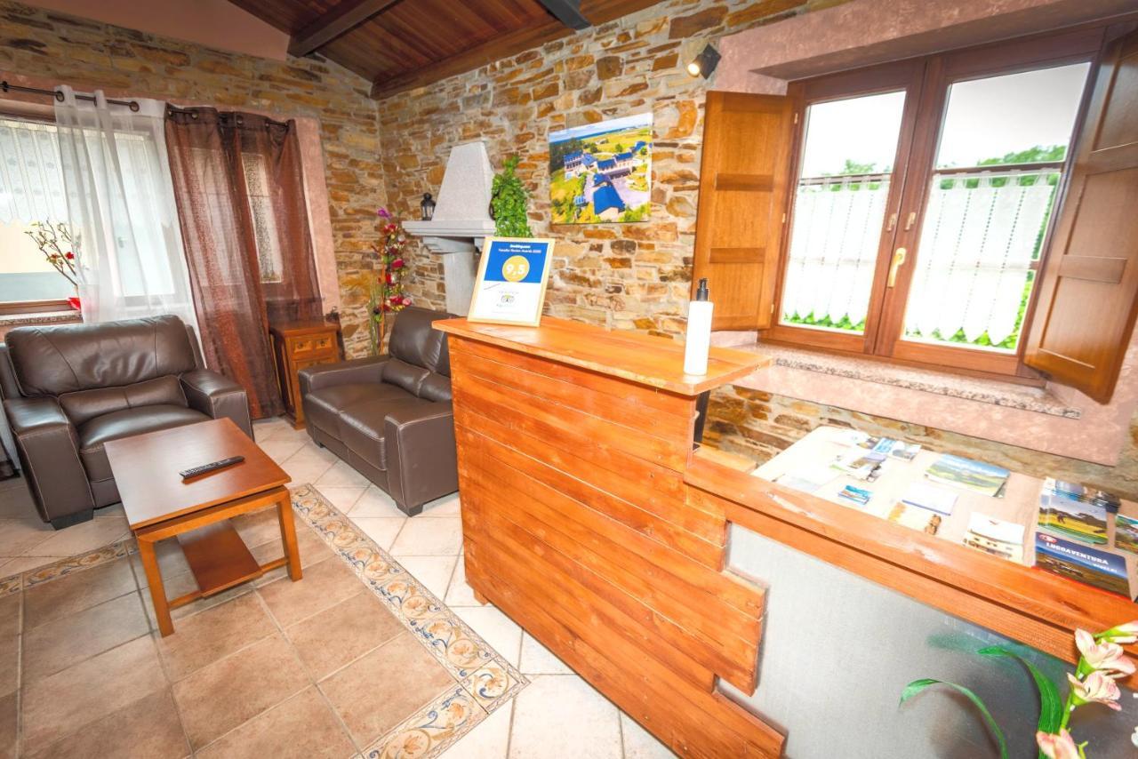 Apartamentos Navalin Tapia De Casariego Exterior foto