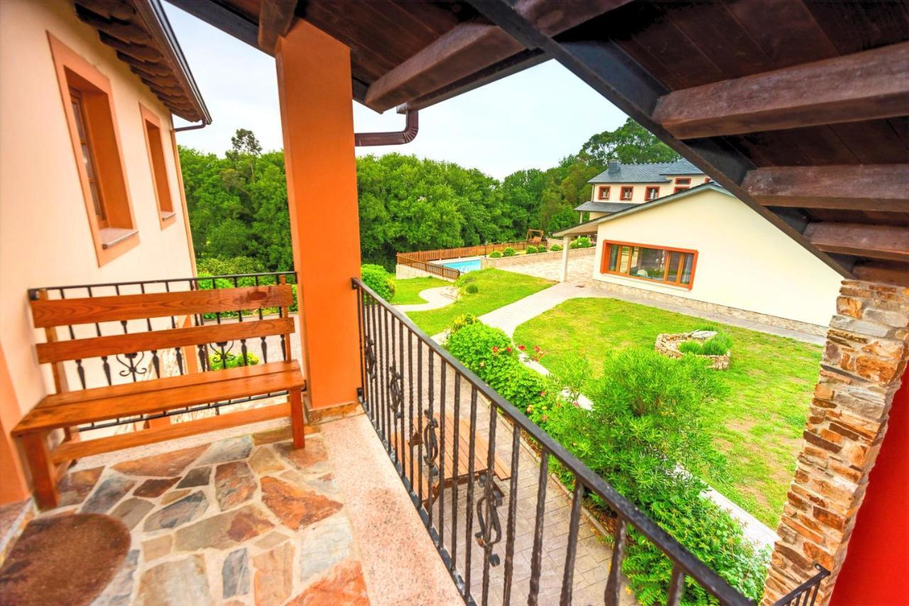Apartamentos Navalin Tapia De Casariego Exterior foto